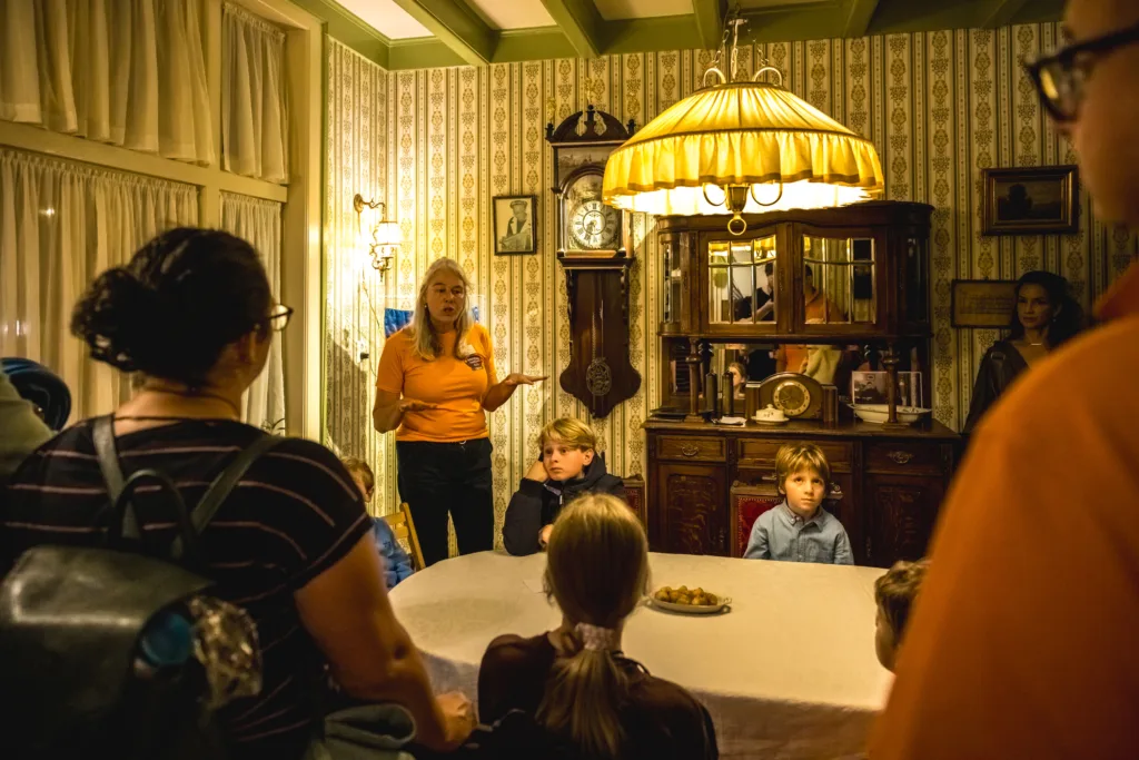 Luister naar het verhaal van het leven van verzetsheld Corrie Ten Boom