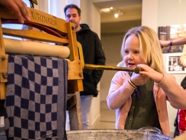 Handen uit de mouwen